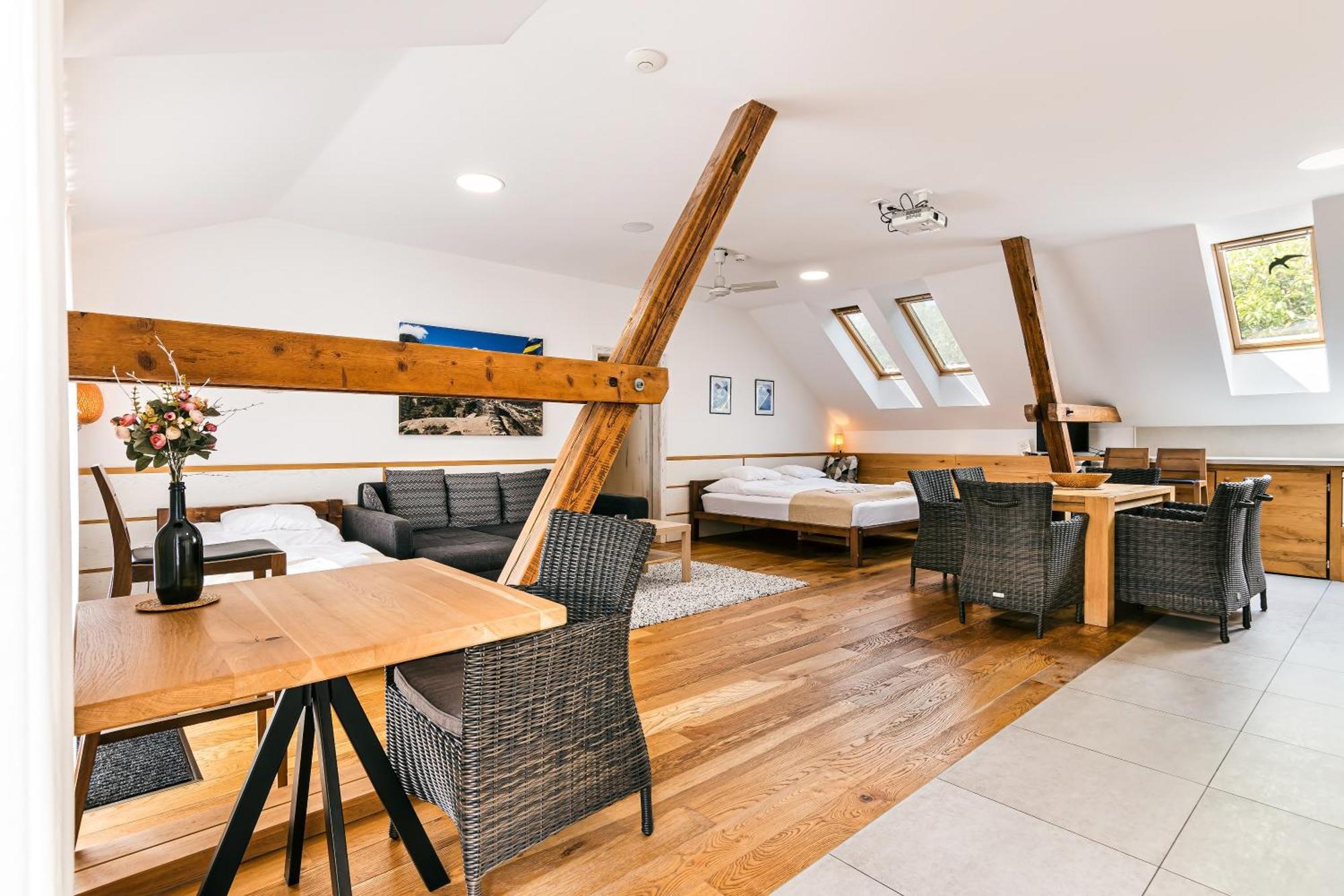Hotel Statek Samsara à Blansko Extérieur photo